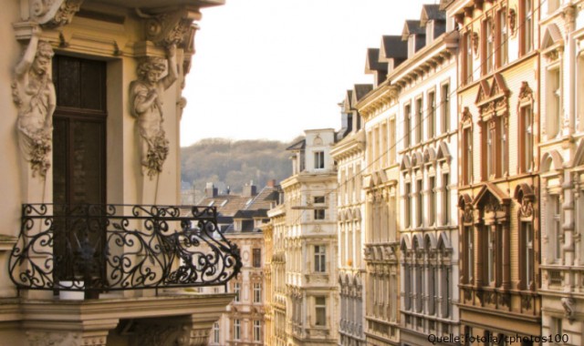 Lohnt sich der Einstieg in Immobilien 2013 noch? Lohnt sich der Einstieg in Immobilien 2013 noch?