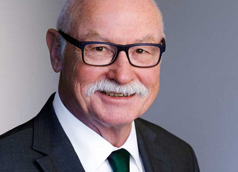 Dr. Martin Hüfner Dr. Martin Hüfner