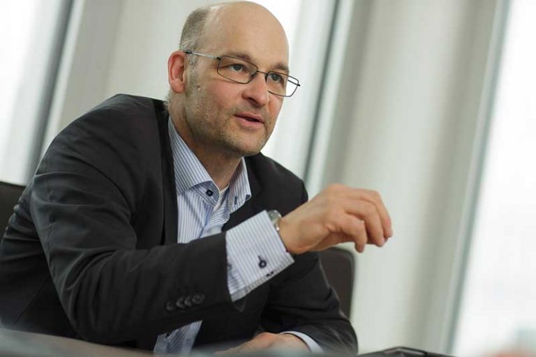 Dr. Olaf Zeitnitz Dr. Olaf Zeitnitz
