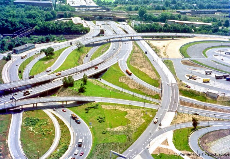 Infrastruktur-ETF als Anlage-Alternative Infrastruktur-ETF als Anlage-Alternative