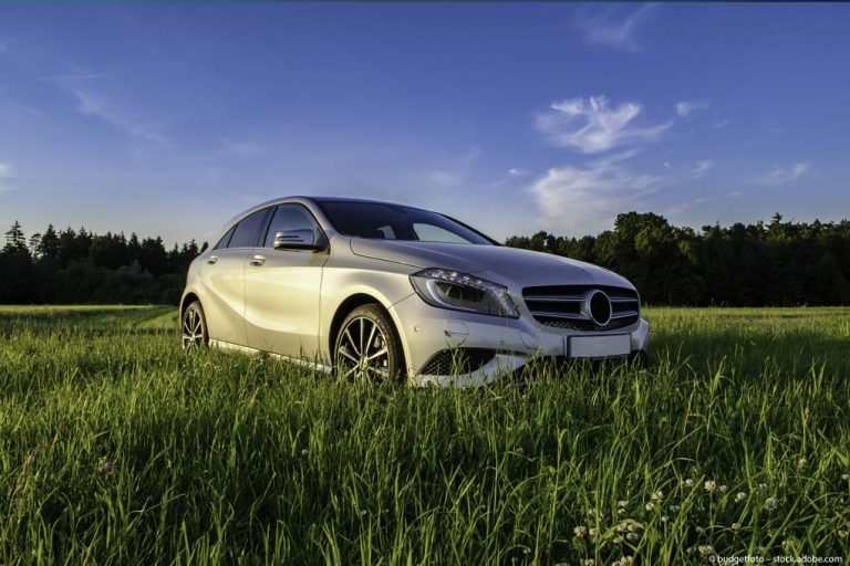 Automobil-Mercedes Automobil-Mercedes