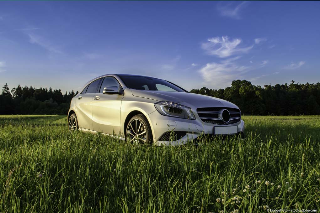 Automobil-Mercedes Automobil-Mercedes