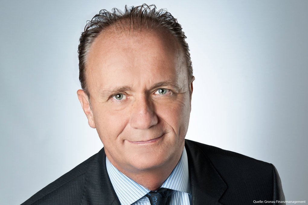 Volker Gronau: „Kurzfristiges hin- und herspringen führt nicht zum Erfolg“ Volker Gronau: „Kurzfristiges hin- und herspringen führt nicht zum Erfolg“