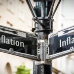 Beobachter fürchten eine Deflation. Beobachter fürchten eine Deflation.