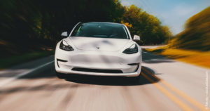 Deutsche Anleger reißen sich um Tesla-Aktien Deutsche Anleger reißen sich um Tesla-Aktien