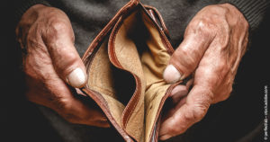 Dieses Einkommen brauchst du, um nicht Altersarmut zu rutschen. Dieses Einkommen brauchst du, um nicht Altersarmut zu rutschen.